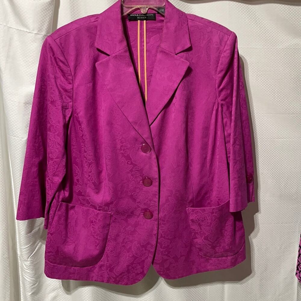 Dana Buchman from Bloomingdale’s 20 hot pink on pink floral jacket euc